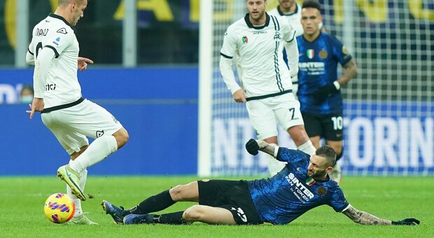 Inter-Spezia 2-0: Gagliardini apre, Lautaro chiude. Inzaghi facile contro Thiago Motta
