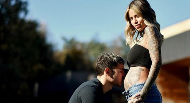 Theo Hernandez diventerà papà, la fidanzata Zoe Cristofoli è incinta (Instagram)