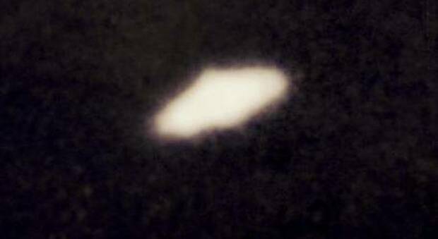 Ufo, gli avvistamenti di oggetti volanti negli ultimi due anni: l'Aeronautica apre il suo archivio