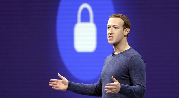 Facebook ha pagato gli utenti per scoprire come utilizzavano il loro smartphone Facebook ha pagato gli utenti per scoprire come utilizzavano il loro smartphone