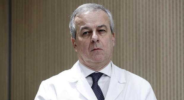 Coronavirus Italia, Consiglio superiore sanità: «Verso segni tangibili di calo» Coronavirus Italia, Consiglio superiore sanità: «Verso segni tangibili di calo»