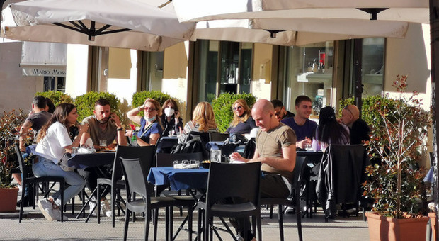 Via libera alla zona bianca in Puglia, esultano le attività economiche: «Si recuperi il tempo perduto»