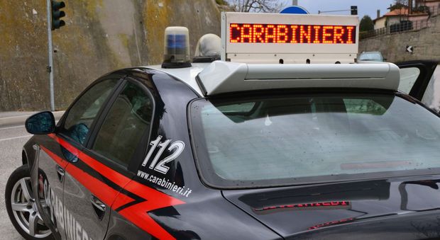 Cagli, lavoratori in nero e sicurezza scarsa: sequestrato laboratorio tessile Cagli, lavoratori in nero e sicurezza scarsa: sequestrato laboratorio tessile