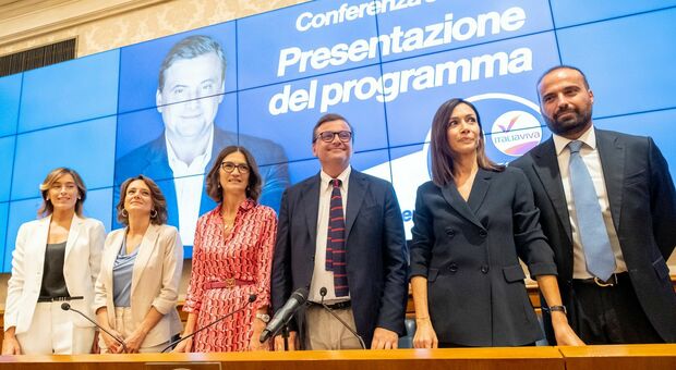 Calenda e Renzi, il programma del Terzo polo dalla revisione del reddito di cittadinanza al sindaco d'Italia