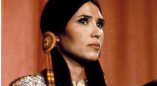 L'attrice di origini Apache discriminata e offesa agli Awards nel 1973 per aver difeso i nativi americani, riceve dopo 50 anni le scuse