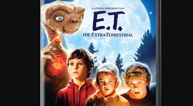E.T. compie 40 anni: tanti auguri all'extraterrestre più amato del cinema (che è anche un po' italiano)