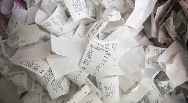 Lotteria degli scontrini, si parte da domani: come fare per registrarsi e partecipare alle estrazioni