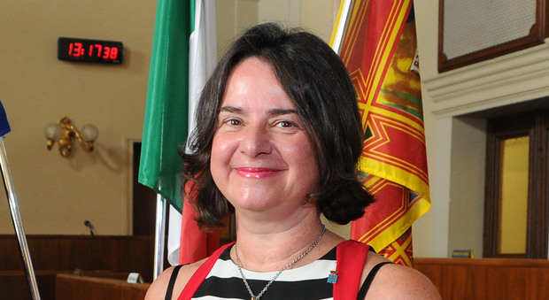 L'assessore Sonia Colombari nella bufera per un post con la foto del duce e una sua frase e accanto un cuoricino L'assessore Sonia Colombari nella bufera per un post con la foto del duce e una sua frase e accanto un cuoricino