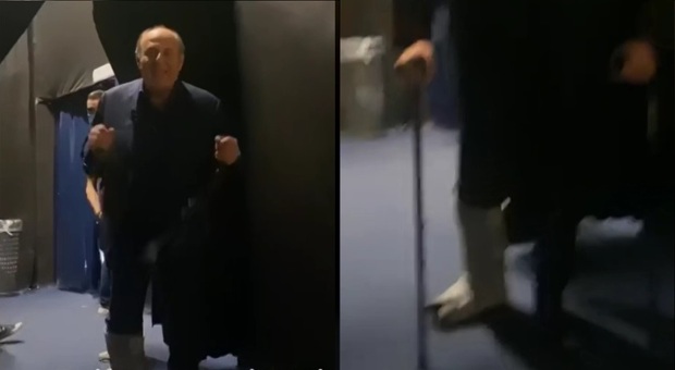 Gerry Scotti con le stampelle, infortunio a Tu sì que vales o solo gag social? Gerry Scotti con le stampelle, infortunio a Tu sì que vales o solo gag social?