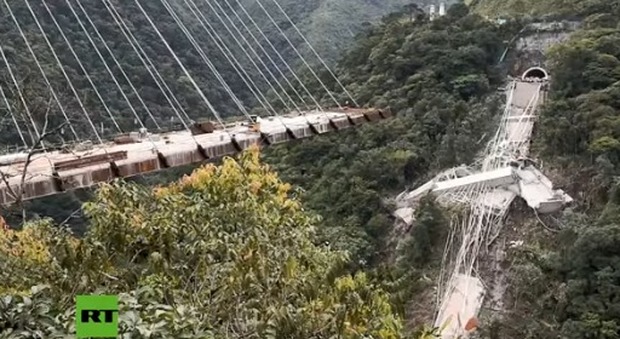 Colombia, crolla il ponte sospeso nel vuoto: 10 operai morti