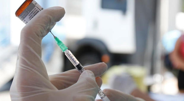 «Vaccino per il coronavirus pronto in un anno», l'Agenzia europea del farmaco: scenario ottimista «Vaccino per il coronavirus pronto in un anno», l'Agenzia europea del farmaco: scenario ottimista