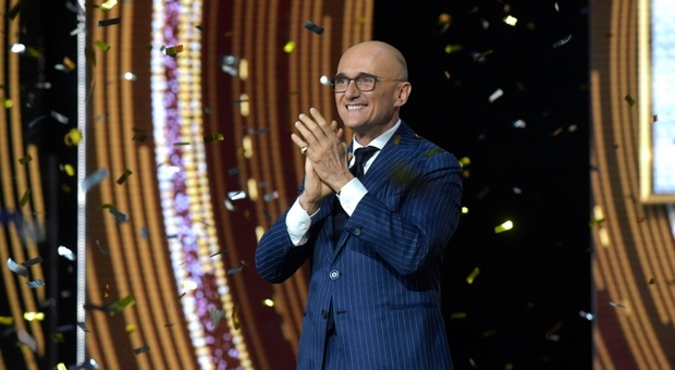 Grande Fratello Vip, la richiesta choc: 100mila euro per far parte del cast. Ecco di chi si tratta Grande Fratello Vip, la richiesta choc: 100mila euro per far parte del cast. Ecco di chi si tratta