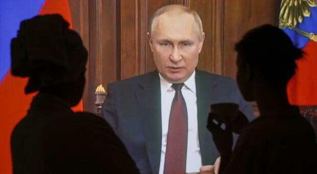 Putin «incapace di ragionare per gli effetti del Long Covid». La teoria social (mai confermata) che diventa virale