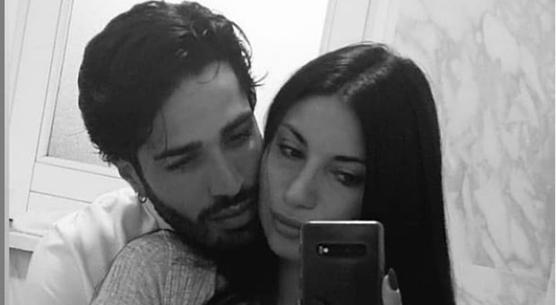Temptation Island 2021: primo selfie di coppia per Manuela e Luciano