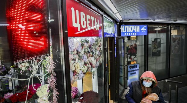 Come è cambiata la vita dei russi? Niente internet né carte di credito