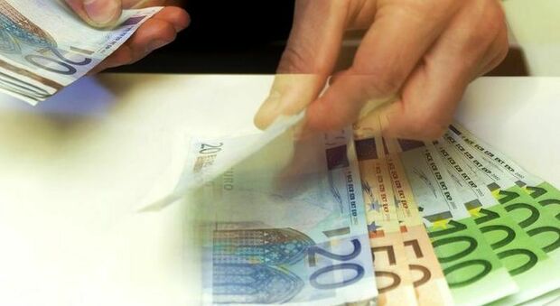 Bonus 200 euro, a luglio in busta paga per oltre metà italiani: ecco chi dovrà richiederlo all'Inps
