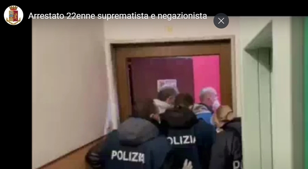Terrorismo: arrestato 22enne suprematista e negazionista, perquisizioni anche a Perugia