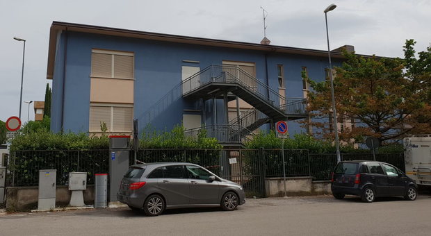 La scuola di via Monte Cervino a Foligno.