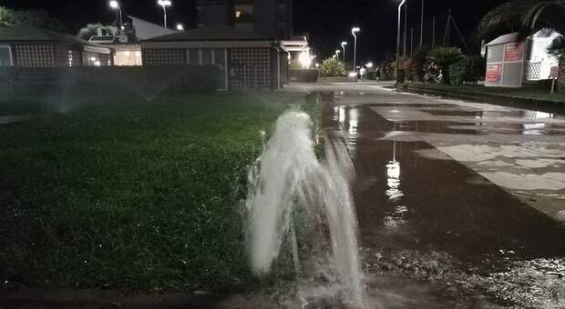 Spreco d'acqua: irrigatori come fontane a Sassonia. Aset si giustifica: «Sono stati vandali»