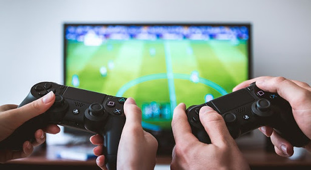 Playstation e Nintendo Switch venduti on line, ma era una truffa: tre denunce Playstation e Nintendo Switch venduti on line, ma era una truffa: tre denunce