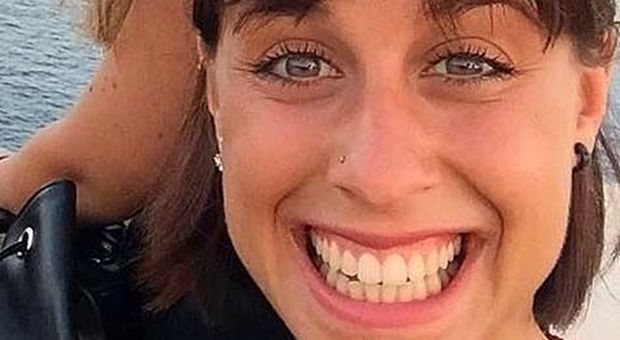 Paziente uccide la sua terapista a coltellate: il giudice lo assolve, ecco perché