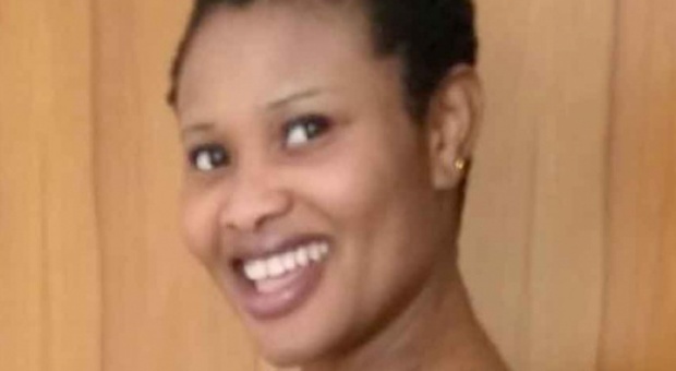 Glory Obibo nella foto scelta dalla famiglia per il suo necrologio. Glory Obibo nella foto scelta dalla famiglia per il suo necrologio.