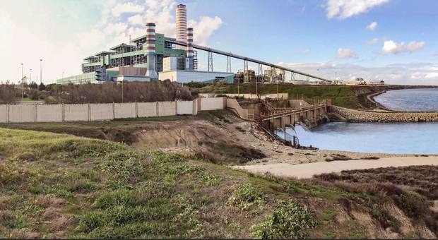 Brindisi, il "no" degli ambientalisti al progetto di riconversione della centrale di Cerano: «Dismettere e riqualificare»