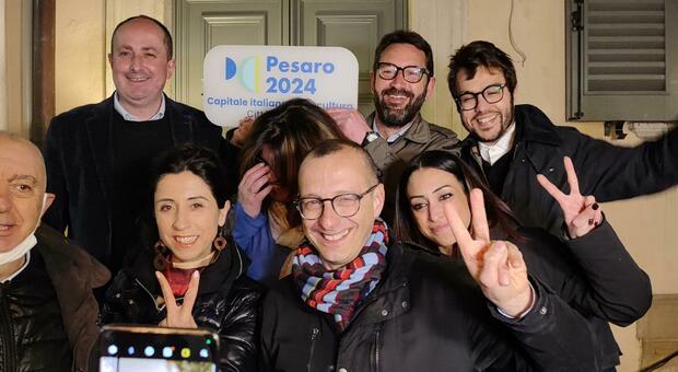 Pesaro Capitale italiana della Cultura 2024, il sindaco Matteo Ricci festeggia