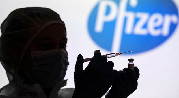 Pfizer, all'Europa 50 milioni di dosi in più entro giugno: all'Italia circa 6,5 milioni