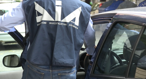 Sigilli a ville, terreni, auto e conti corrente: il titolare condannato per mafia Sigilli a ville, terreni, auto e conti corrente: il titolare condannato per mafia