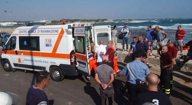 Turista si tuffa e viene risucchiato dalla risacca: morto annegato a 36 anni Turista si tuffa e viene risucchiato dalla risacca: morto annegato a 36 anni