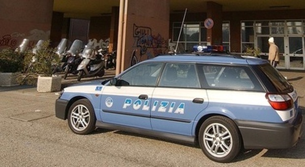 La polizia al Campus, foto d'archivio
