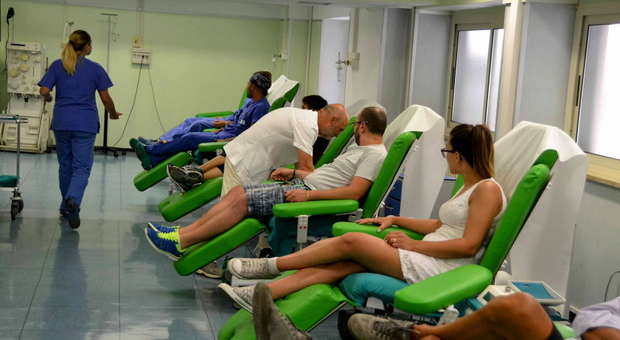 Donazioni di sangue in calo A Terni la solidarietà dei giornalisti giovedì 6 settembre Donazioni di sangue in calo A Terni la solidarietà dei giornalisti giovedì 6 settembre