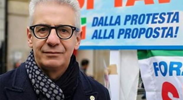 Tangenti, le intercettazioni del deputato Fi Sozzani: «In ginocchio per tre lire» Tangenti, le intercettazioni del deputato Fi Sozzani: «In ginocchio per tre lire»