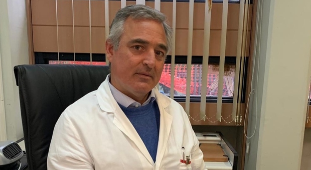 Miracolo della chirurgia a Napoli: tumore di 13 chili asportato a una donna di 50 anni. «Sto bene ma quanta paura»
