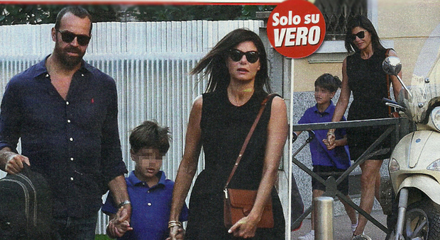 Ilaria D'Amico col pancino insieme al suo ex Rocco Attisani Ilaria D'Amico col pancino insieme al suo ex Rocco Attisani