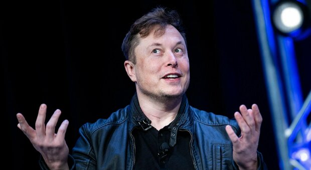 Elon Musk dice no allo smart working: «Lasciate Tesla se non tornate in ufficio per almeno 40 ore a settimana»