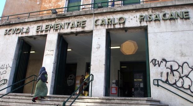 Roma, quattro furti in un mese alla Pisacane rubati notebook acquistati per la Dad