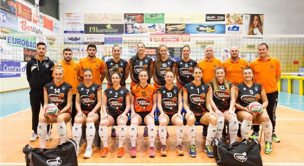 La formazione del Cutrofiano che ha conquistato la serie A/2 femminile La formazione del Cutrofiano che ha conquistato la serie A/2 femminile