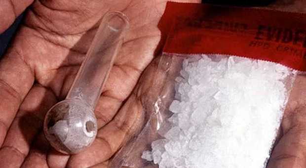 Shaboo, la droga killer in cristalli: preso uno spacciatore cinese