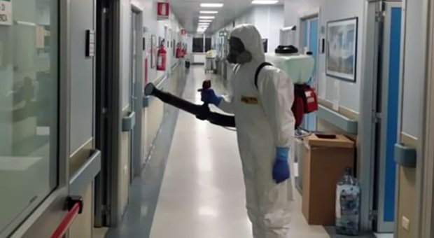 Tumori, l'oncologo Curigliano: «Ora possibile piccola pandemia a causa del Covid19»