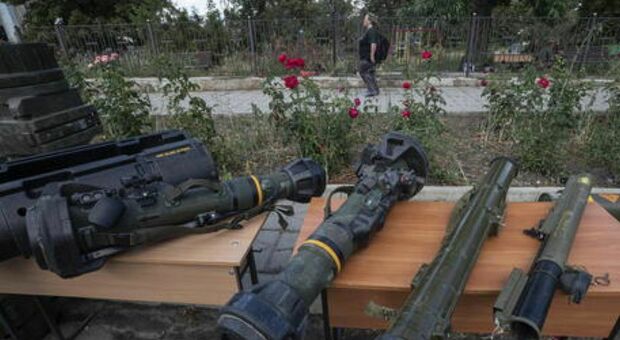 Allarme spie russe nell Ue: «Infiltrati e 007 di Putin cercano le armi destinate a Kiev»