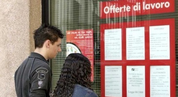 Assegno per ricollocare i disoccupati: arriva il bonus da mille a cinquemila euro Assegno per ricollocare i disoccupati: arriva il bonus da mille a cinquemila euro