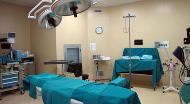 Tragico parto all'ospedale di Chioggia Bimbo nasce morto: nodo al cordone