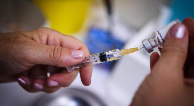 Vaccinazioni sospese per il Covid: nei Paesi poveri tornano colera, morbillo e polio Vaccinazioni sospese per il Covid: nei Paesi poveri tornano colera, morbillo e polio