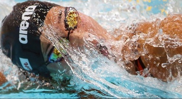 Obbligava il figlio 14enne a prendere mix iperproteici per nuotare meglio