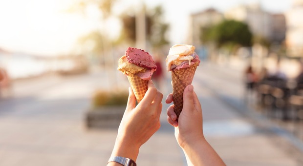Il gelato fa boom anche a domicilio: dai gusti preferiti agli orari di consegna ecco il rapporto Deliveroo Il gelato fa boom anche a domicilio: dai gusti preferiti agli orari di consegna ecco il rapporto Deliveroo