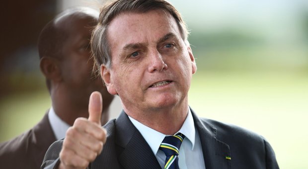 Covid-19, il Brasile supera la Cina ma Bolsonaro minimizza. Ministro Salute: «Situazione peggiora» Covid-19, il Brasile supera la Cina ma Bolsonaro minimizza. Ministro Salute: «Situazione peggiora»