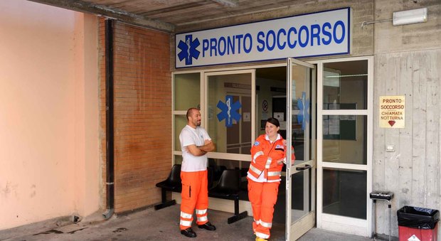 L'ingresso del Pronto soccorso all'ospedale di Amandola