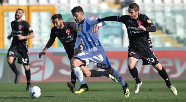 Serie B, il Brescia vola. Pescara ok, Lecce ko Serie B, il Brescia vola. Pescara ok, Lecce ko